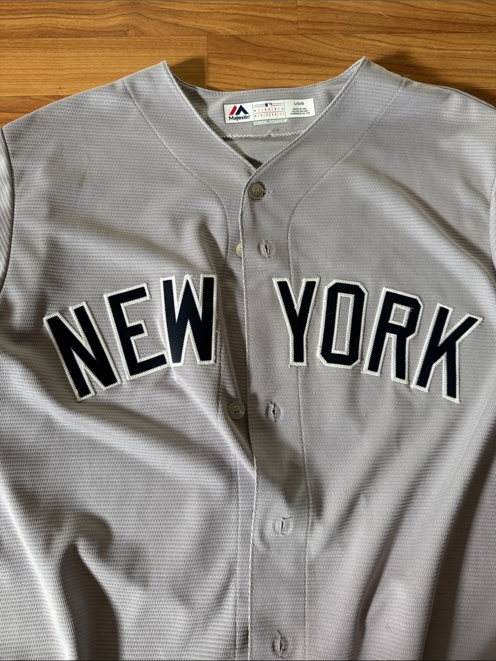 New York Yankees Derek Jeter Retro 2000’s Majestic Road Jersey - Picture 3 of 8